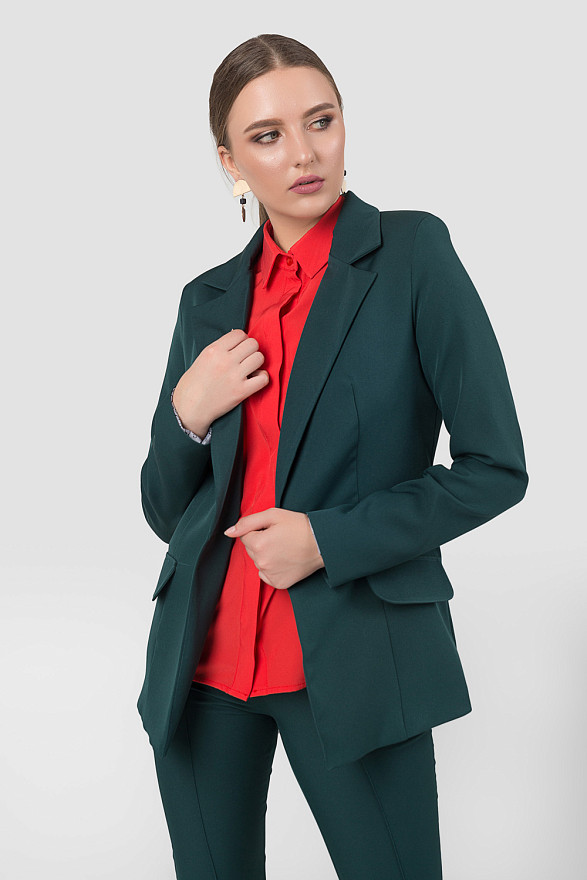 Classic blazer with button