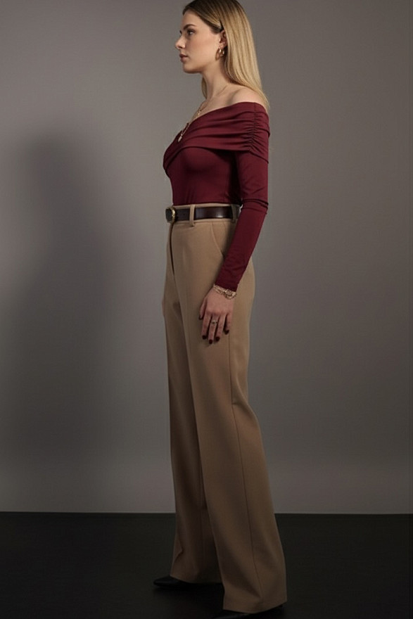 Бордовий лонгслів з довгим рукавом та асиметричним вирізом