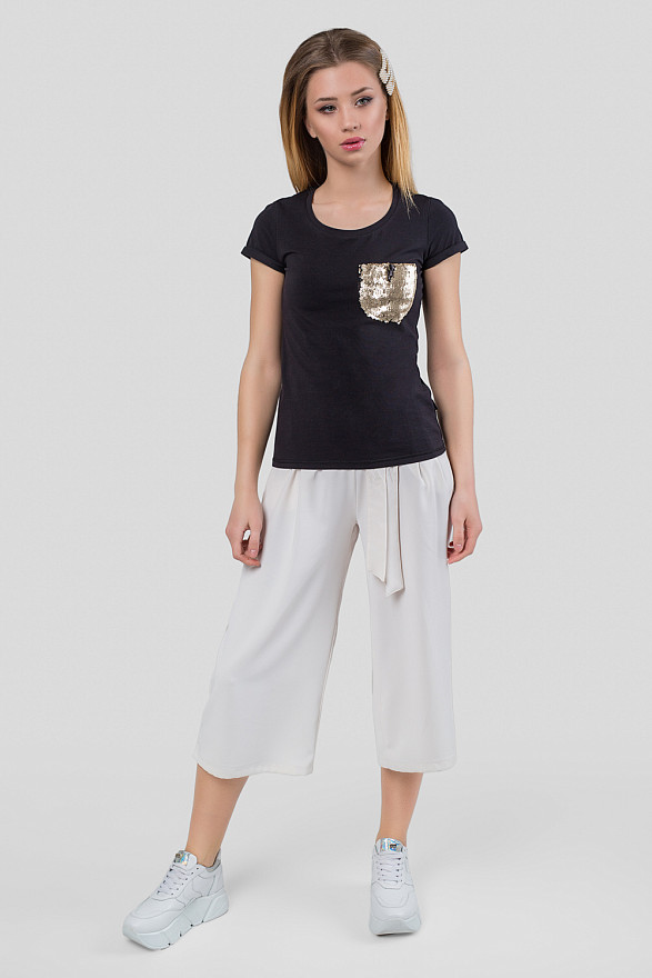 T-shirt with sequin pocket