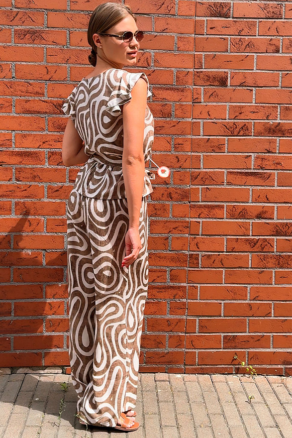 Коричневий котоновий костюм