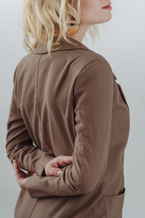 Піджак кольору фундука з льону