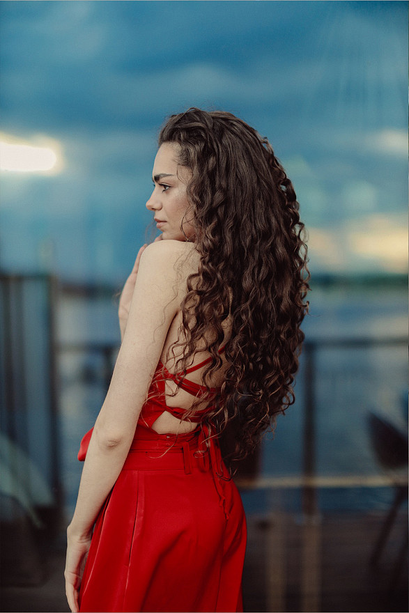 Костюм з брюками-палаццо та топом