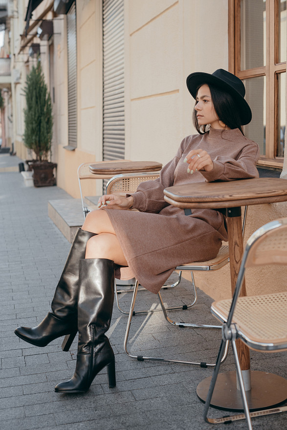 Шоколадное миди платье из ангоры