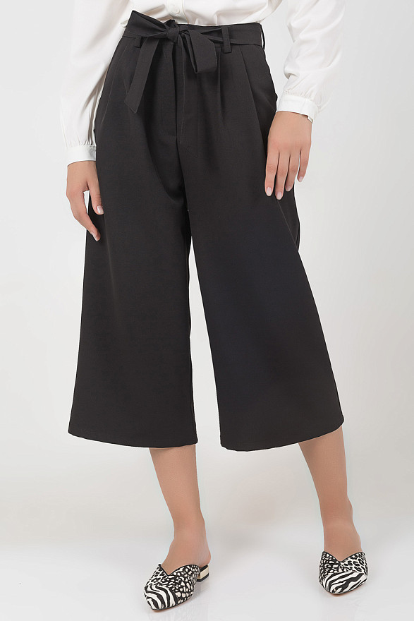 Чорні штани кюлоти
