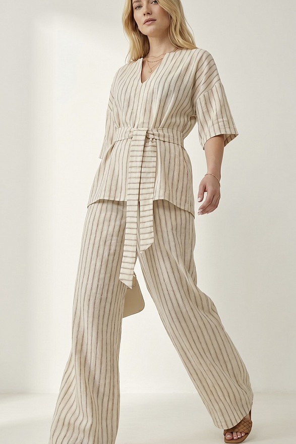Lightweight striped suit