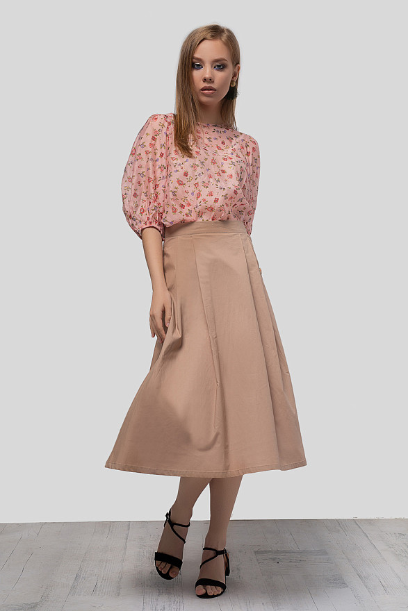 Юбка цвета фундук с деревянными пуговицами