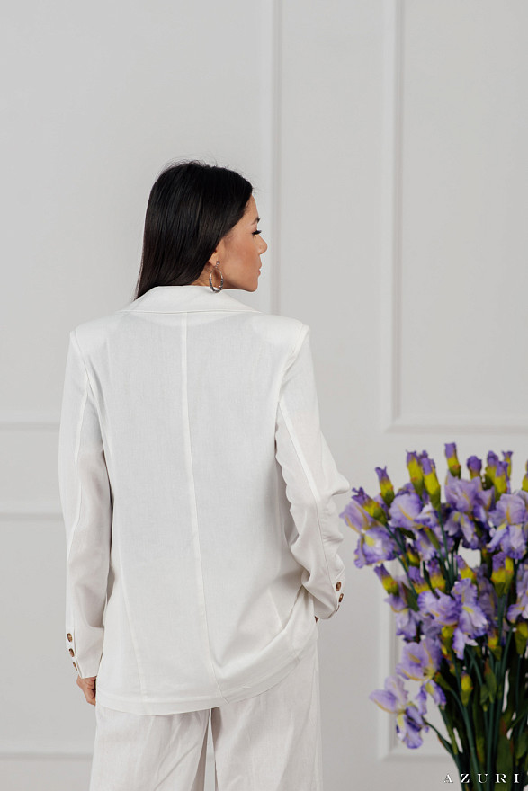 Білий лляний піджак з кишенями