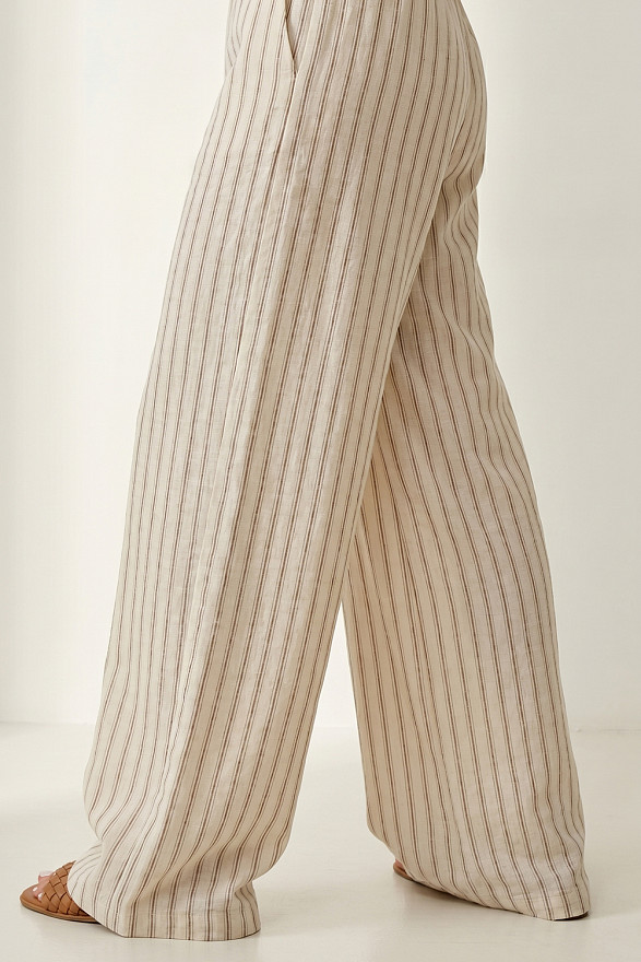 Lightweight striped suit