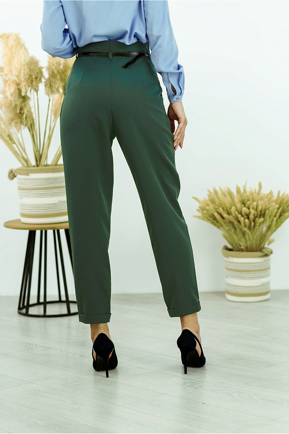 Брюки с высокой талией и поясом