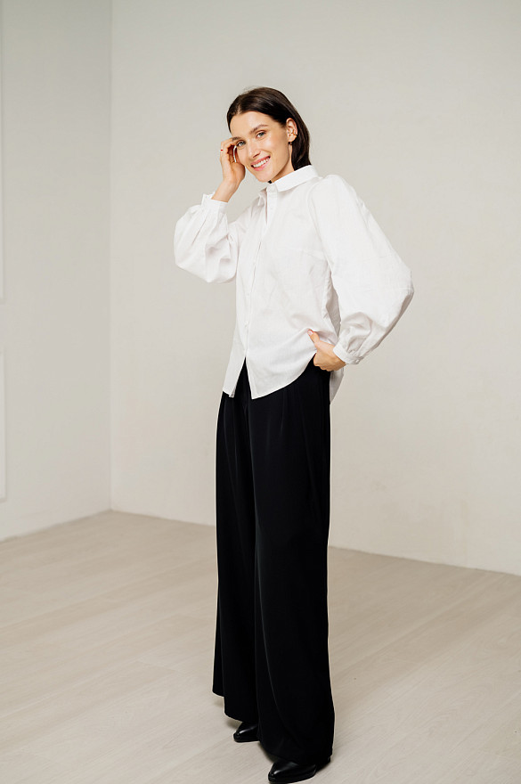 Біла класична сорочка