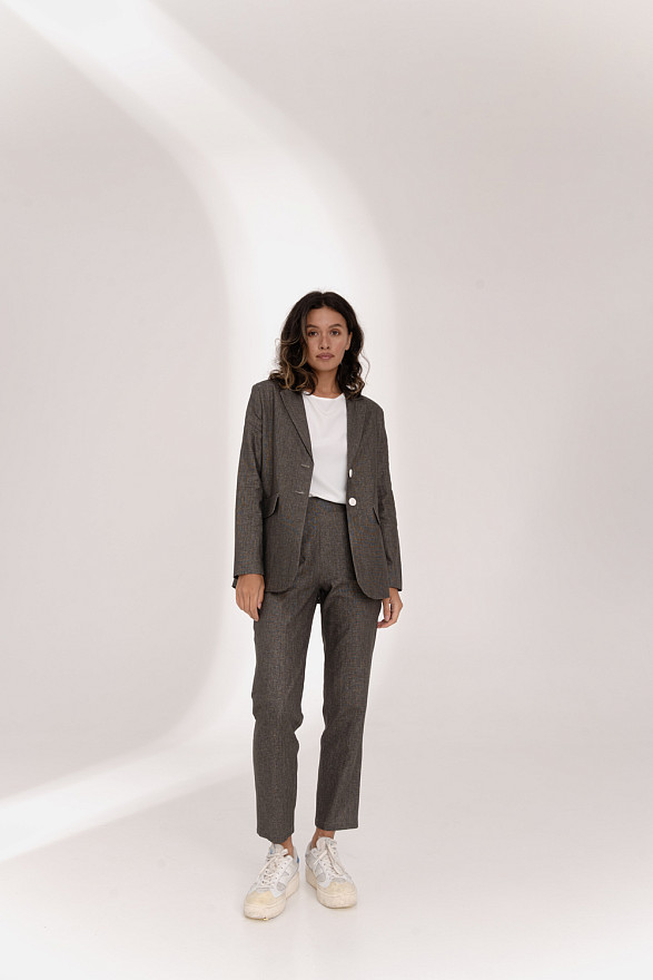 Oversized linen jacket in Hazelnut color