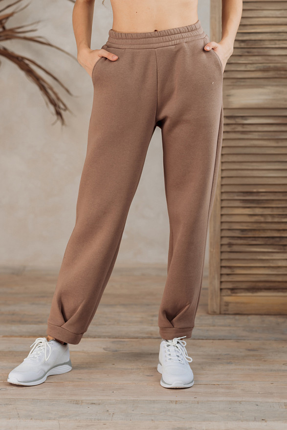 Спортивні штани з защипом