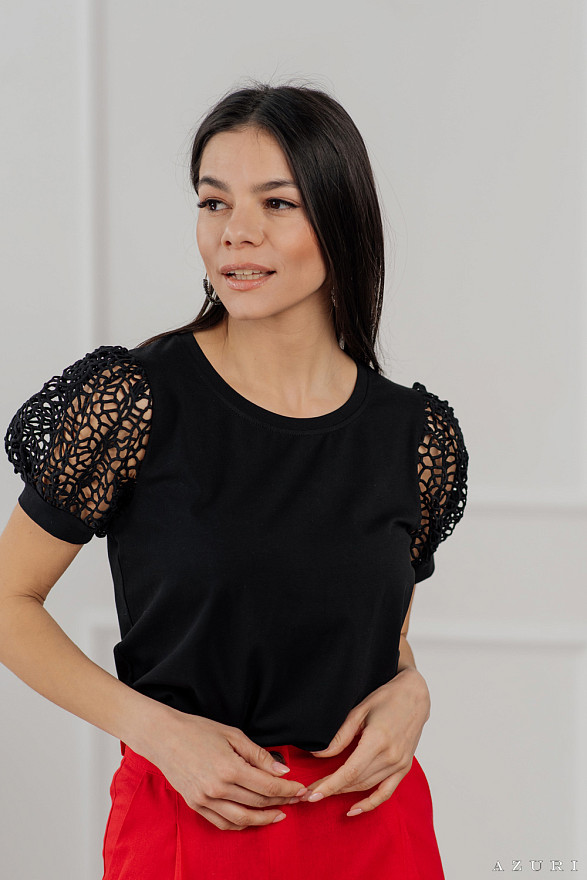 Футболка с рукавами буфами