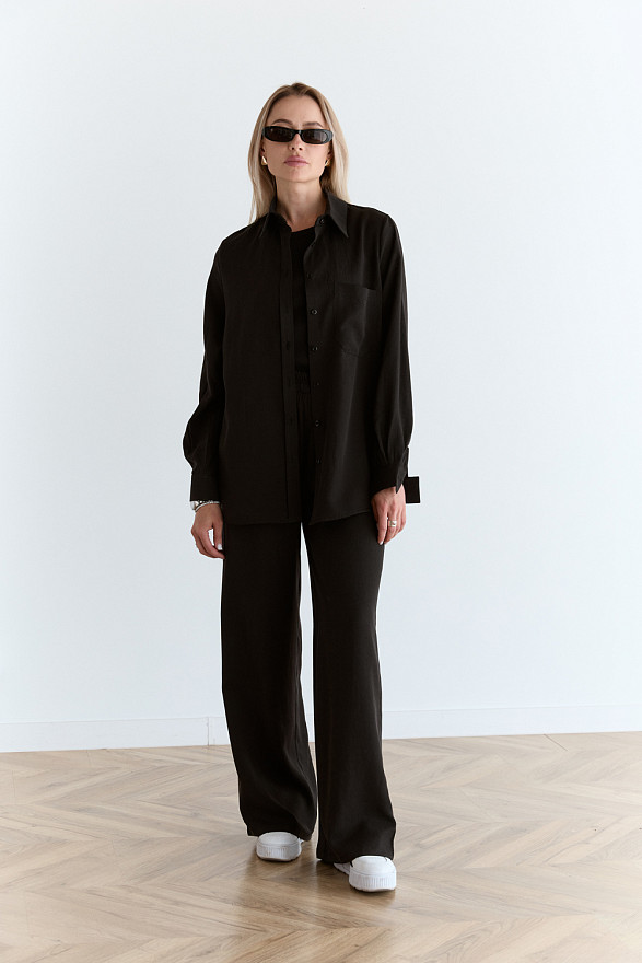 Черная блуза свободного кроя