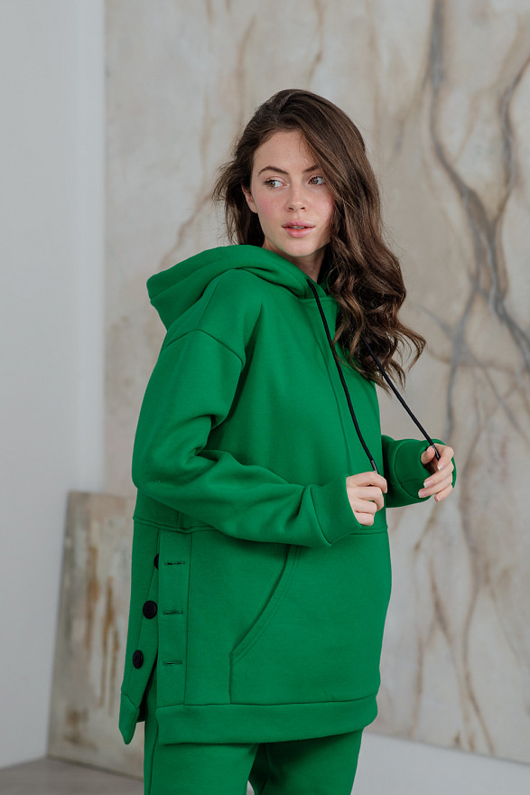Зеленый свитшот с капюшоном