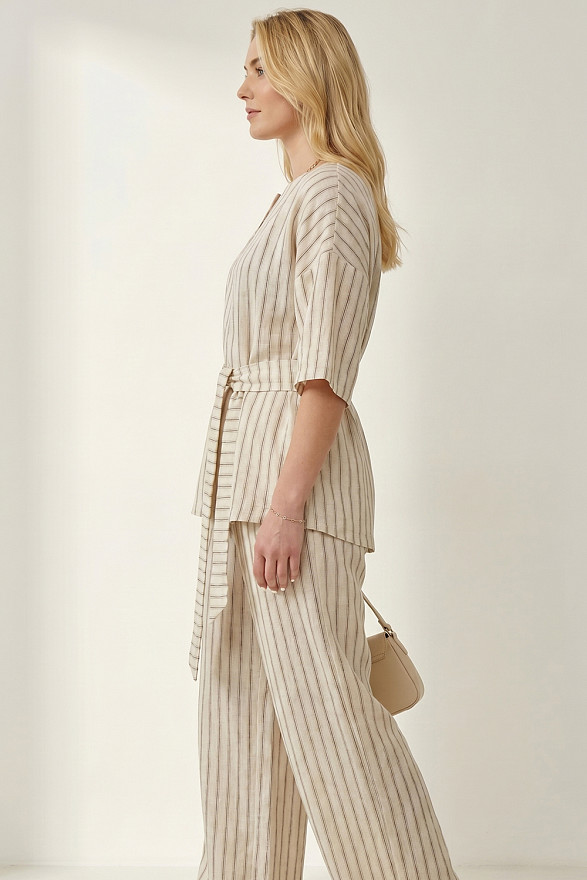 Lightweight striped suit
