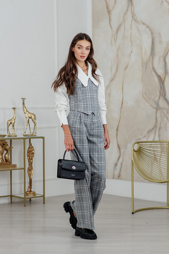 Широкие брюки палаццо в клетку с высокой посадкой