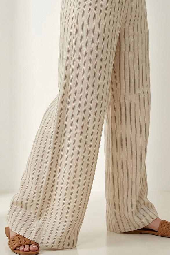 Lightweight striped suit