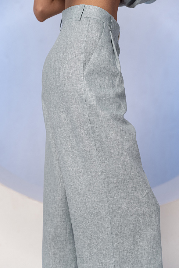 Сіро-блакитні широкі лляні штани на поясі