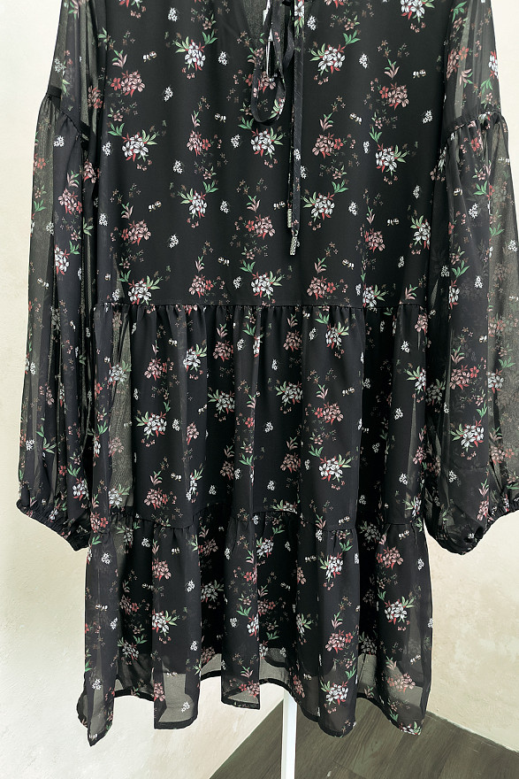 Черное шифоновое мини платье