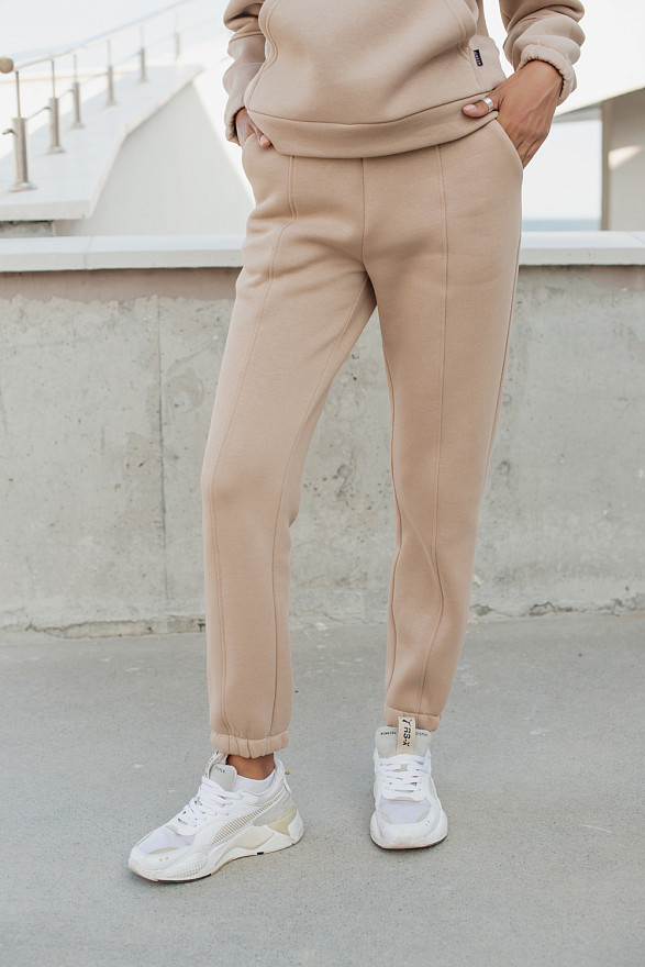 Теплі спортивні брюки на  еластичному поясі з кишенями