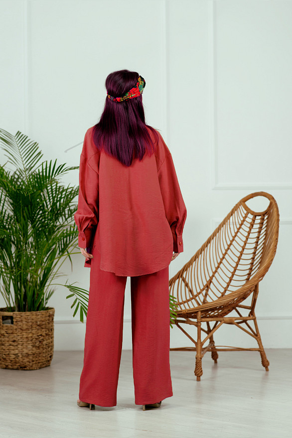 Льняний брючний костюм