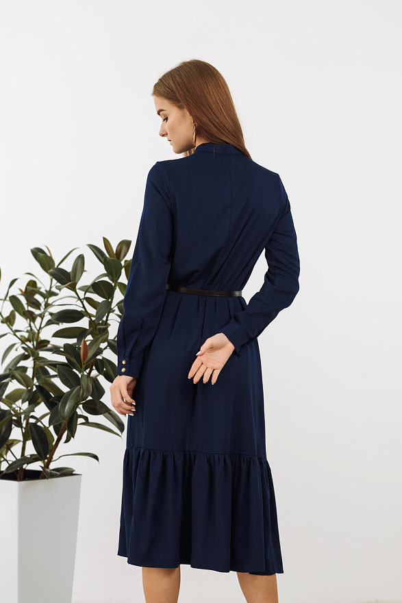 Длинное платье с воланом