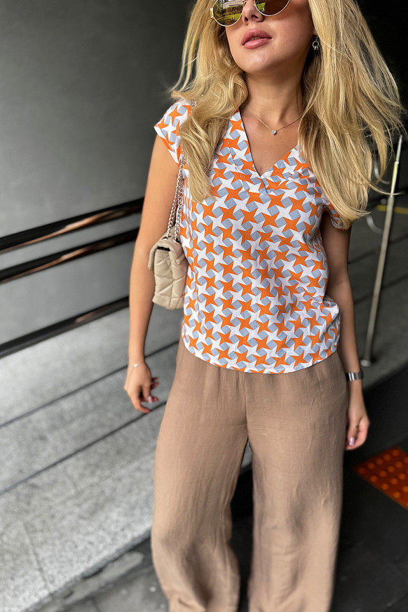 Wide trousers with elastic waistband in beige