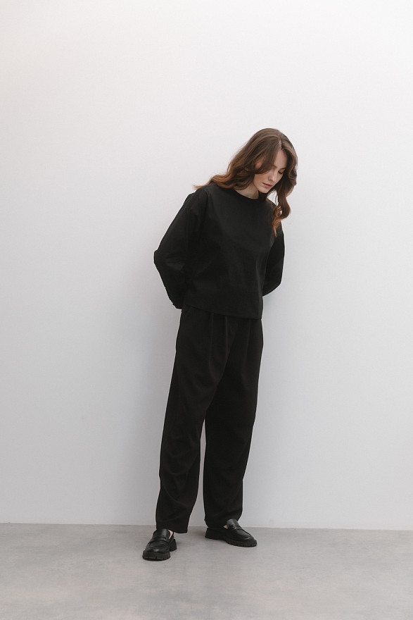 Черные брюки-палаццо