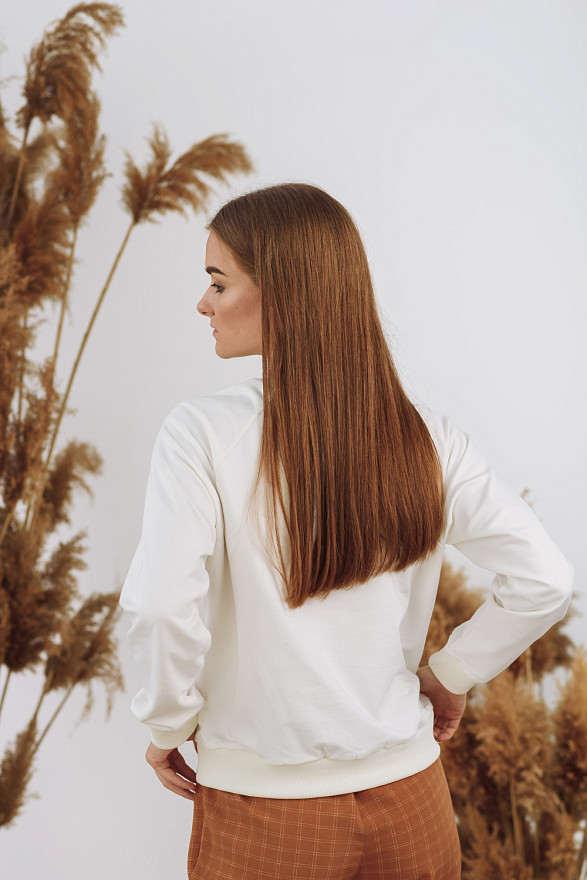 Базовый молочный свитшот