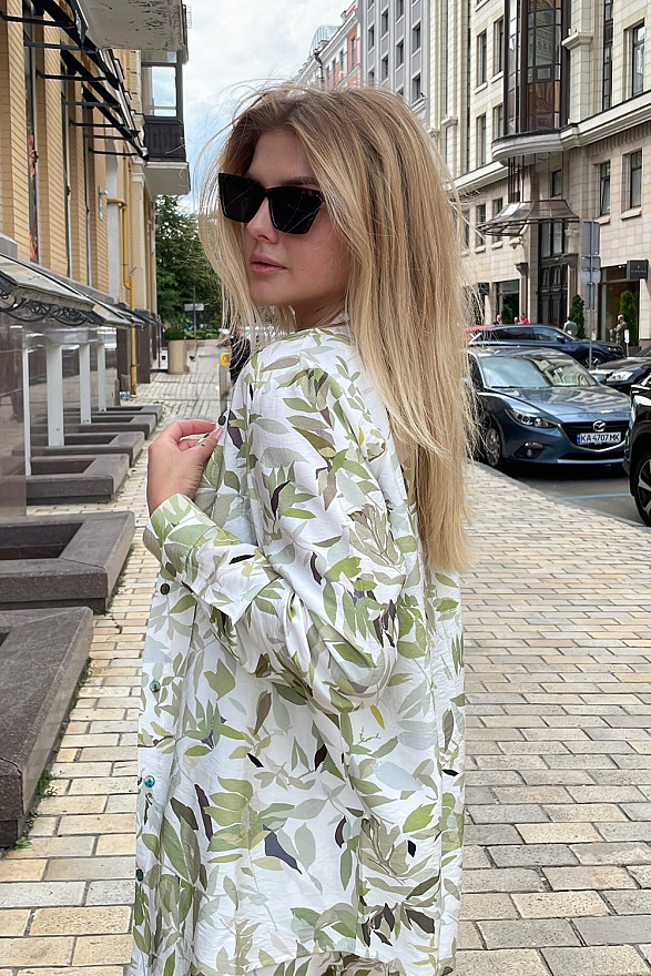 Зелений костюм з мусліну з сорочкою та брюками