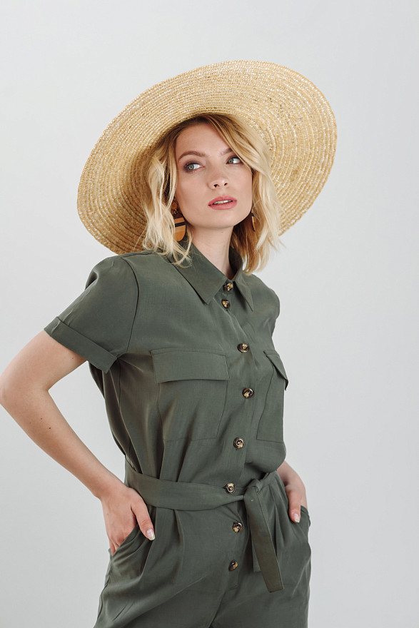 Комбінезон кольору хакі з коротким рукавом