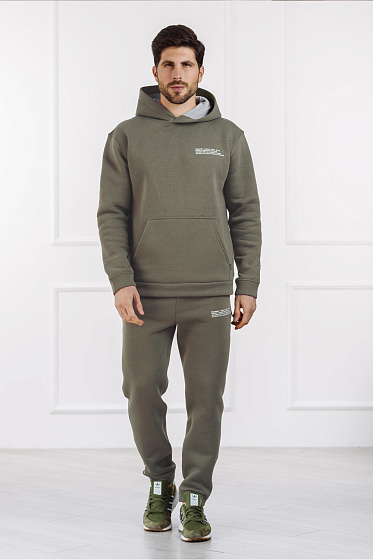 Warm sweatpants with soft fleece, side pockets, elasticated belt, stylish slogan on the side. The fabric is safe for health and has the international quality standard OEKO Tex 100