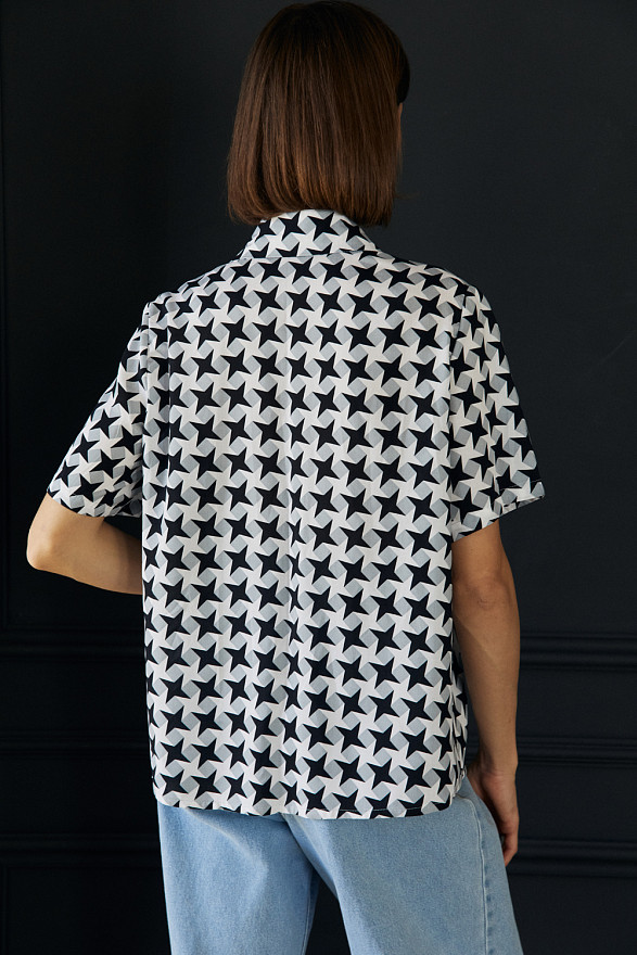 Серая блуза свободного кроя с короткими рукавами