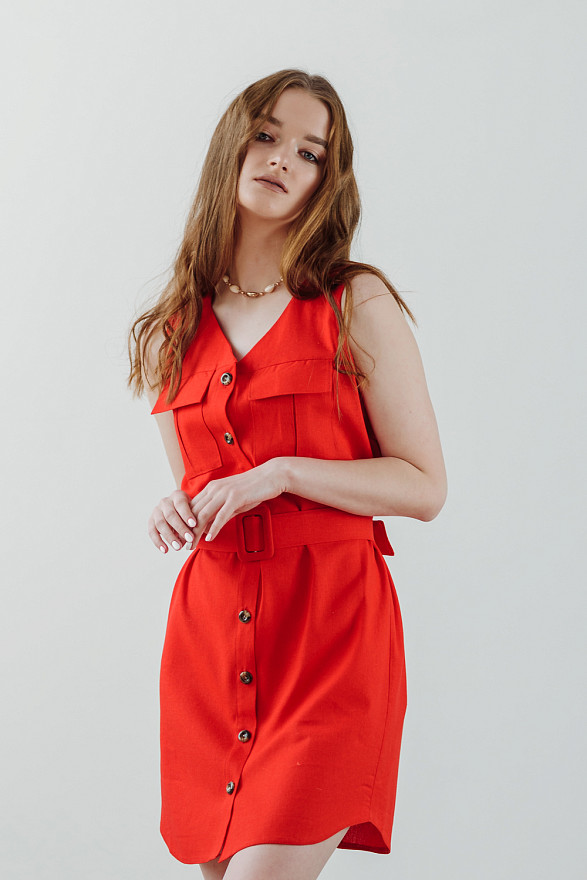 Мини платье из льна на пуговицах