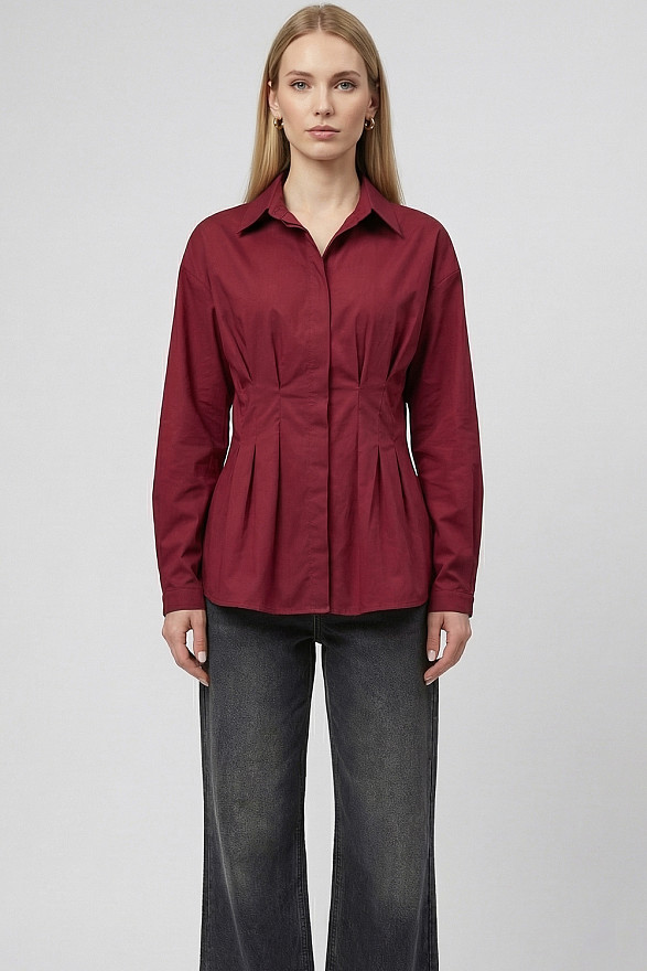 Burgundy semi-fitted blouse with long sleeves