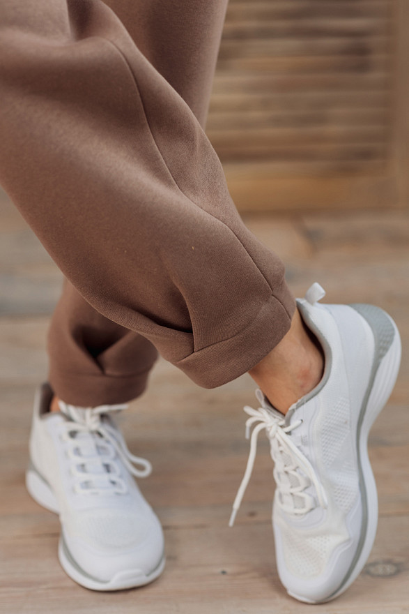 Спортивні штани з защипом