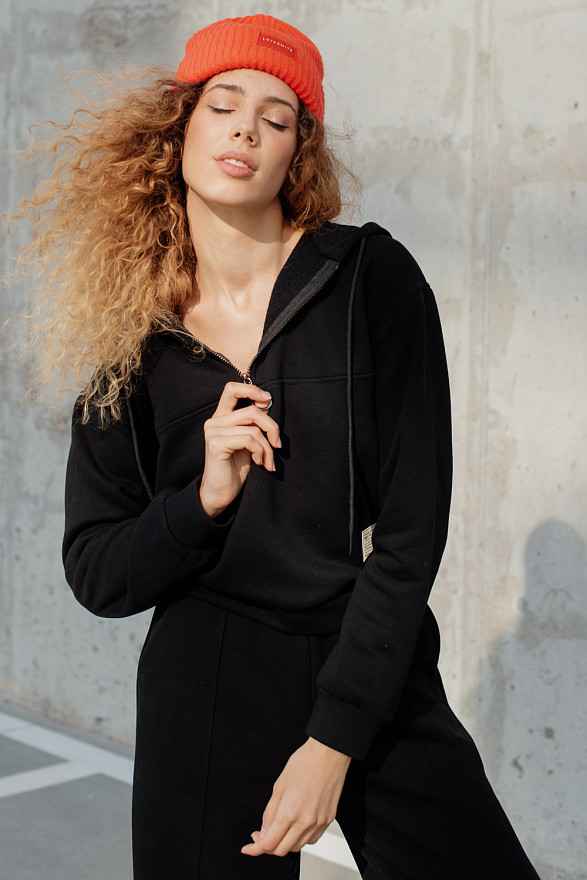 Чорний укорочений світшот