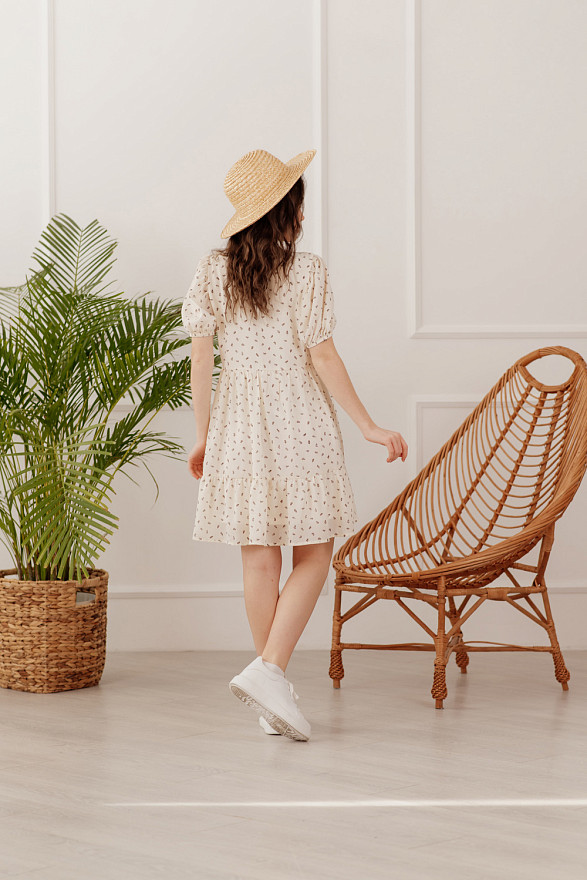 Chiffon dress with puff sleeves