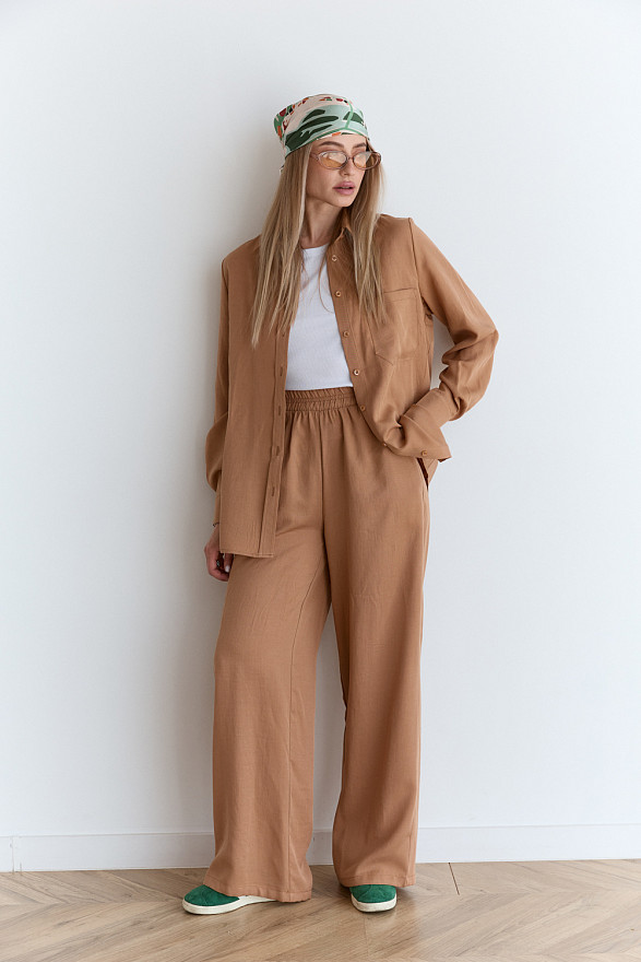 Блуза вільного крою карамельного кольору