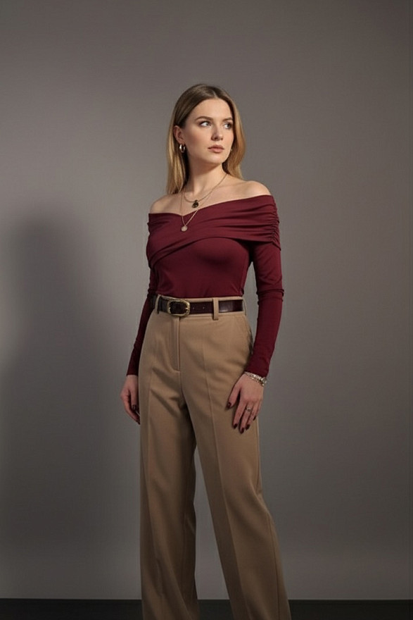 Бордовий лонгслів з довгим рукавом та асиметричним вирізом