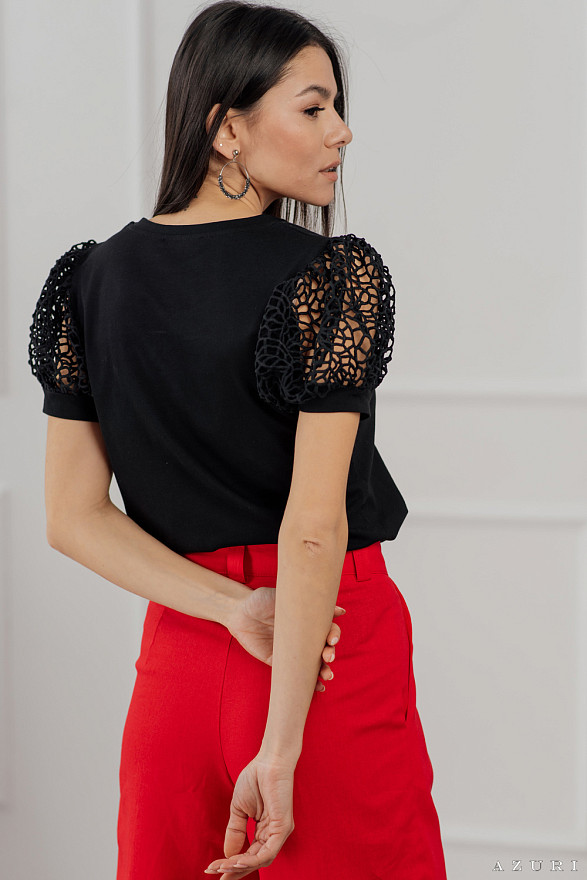 Футболка с рукавами буфами