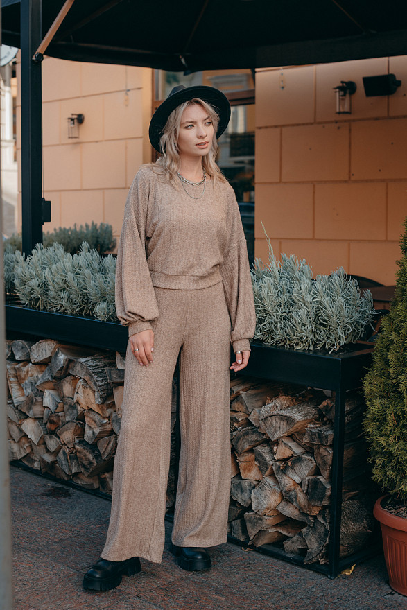 Beige knit flared trousers