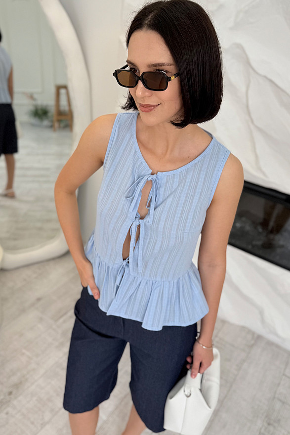 Голубой котоновый топ на завязках