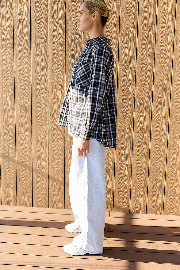 Черная рубашка в клетку