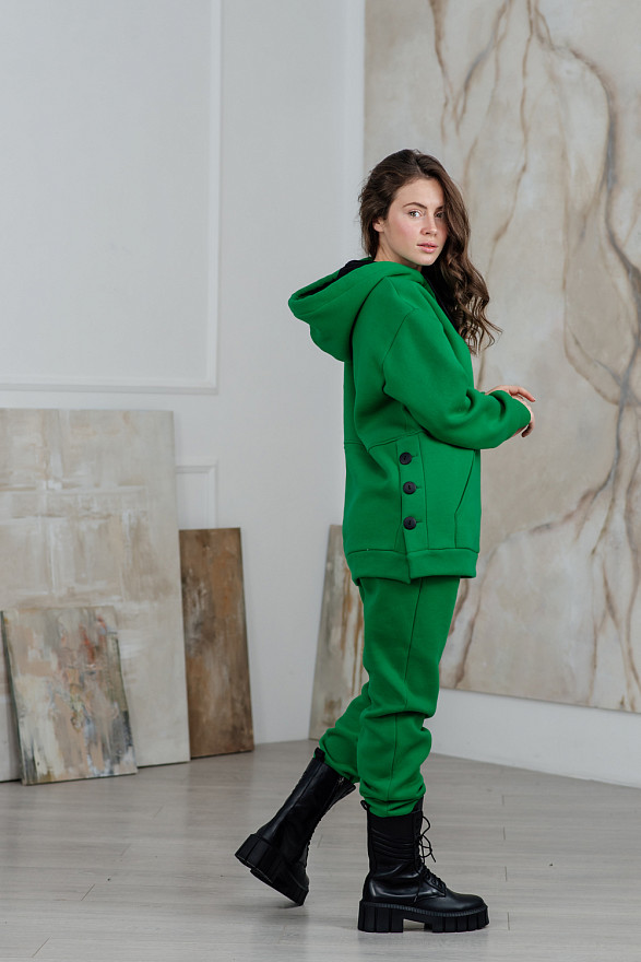 Зеленые спортивне брюки на резинке