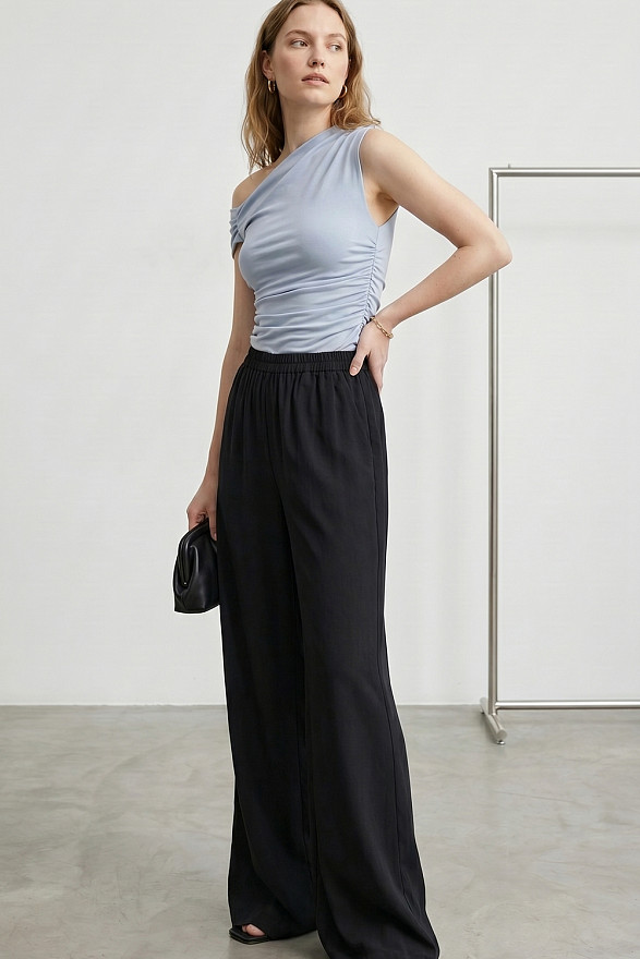 Вільні жіночі штани на резинці з кишенями