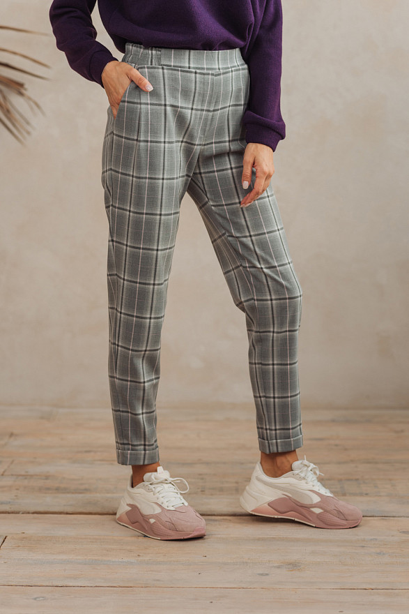 Штани в клітку на гумці