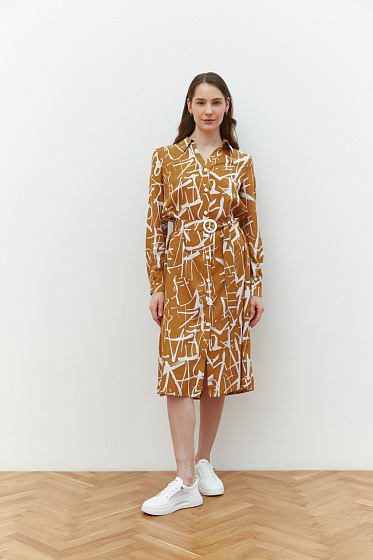 Loose shirt dress with belt. This versatile long sleeve cuffed V-neck dress with shawl collar will give you a stylish look. The zipper goes all the way to the bottom for comfort, while the yoke at the back adds sophistication.
