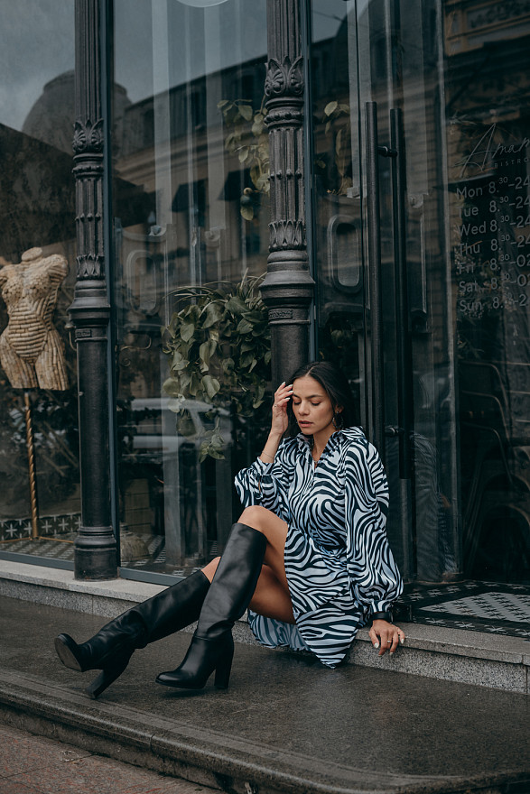 Платье-рубашка в принт «Зебра»